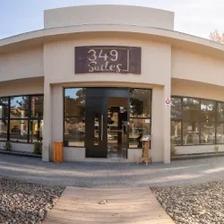 Negocio 349 Suites