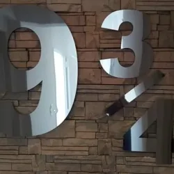 Negocio 9¾ Apatamentos Vip