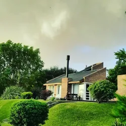 Negocio Alen Luz De Luna Cabañas