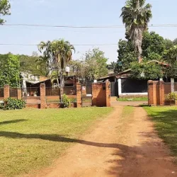 Negocio Alojaiguazu Guesthouse
