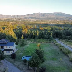 Alquiler En Trevelin | Casa Familiar En El Bosque