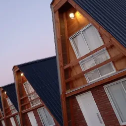 Negocio Alquiler Temporario Complejo De Cabañas Los Charitos / Alquiler Temporario Tres Arroyos/ Alojamiento