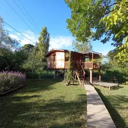 Negocio Bivaque Hospedaje