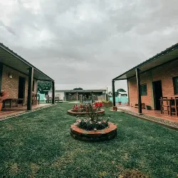 Negocio Cabaña Y Hostería Como En Casa