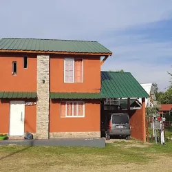 Cabañas Junto Al Río