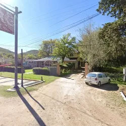 Negocio Cabañas Mirando Al Cerro