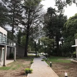 Calina, Casa De Huéspedes