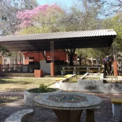 Negocio Camping El Mirador.