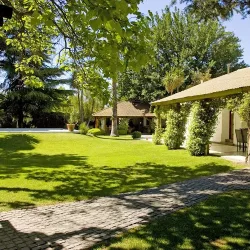 Negocio Casa De Coria