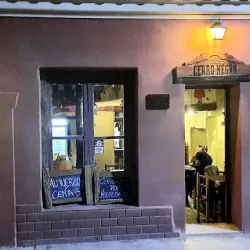 Casa De Té Y Hospedaje Cerro Negro