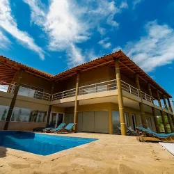 Chaglasian Wine & Suites