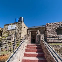 Negocio Complejo De Cabañas La Cascada De Tanti