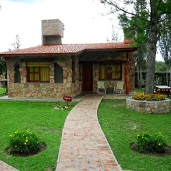 Negocio Complejo De Cabañas Viejo Vivero