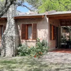 Negocio Complejo Entresierras Loma Bola