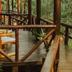 Negocio Complejo Ysyry - Cabañas Y Salon De Eventos / Balneario Y Toboganes Acuaticos