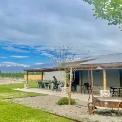 Negocio Dobe Lodge & Restó