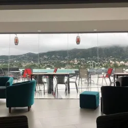 Negocio Domus Lake Resort