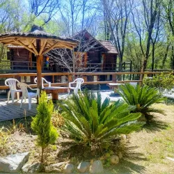 Negocio "El Algarrobo Del Indio Cabañas & Spa"