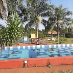 Negocio El Árbol Posada Rural & Club De Campo