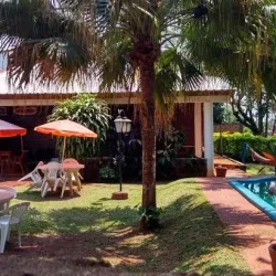 Negocio El Guembe Hostel House