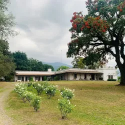 Negocio Estancia El Manantial Del Milagro