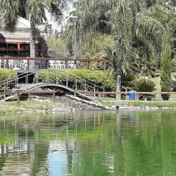 Negocio Faro Del Lago