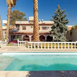 Negocio Fliphaus Wine Country Erlich 22 Pax