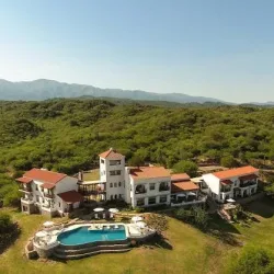 Negocio Guachipas Hotel Boutique & Golf