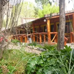 Negocio Hospedaje "La Media Luna"