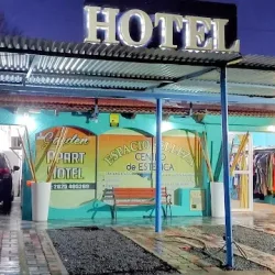 Negocio Hostal Garden Y Centro De Estetica