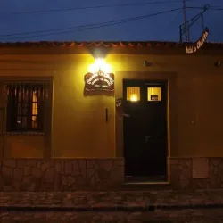 Negocio Hostal La Churita