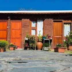 Negocio Hostal La Reyna