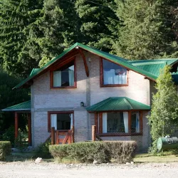 Hostel Huellas - Alojamiento En Lago Puelo