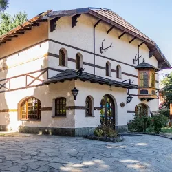 Negocio Hostería "La Posta Del Cazador"