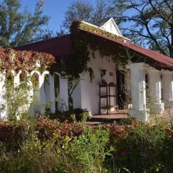 Hotel Estancia "Las Tacanas" (Ex Estancia Jesuitica)