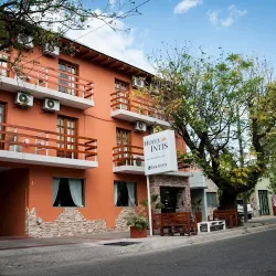 Hotel Intis