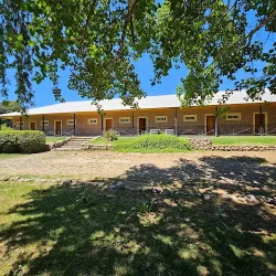 Negocio Hotel Río Sauce