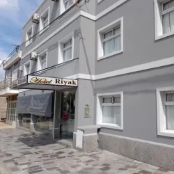 Negocio Hotel Riyak