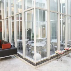 Negocio Howard Johnson By Wyndham Hotel Abasto