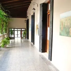 Negocio Howard Johnson Escobar