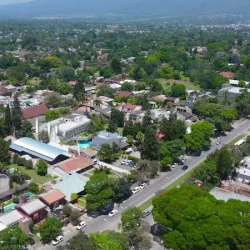 Negocio Howard Johnson Hotel Yerba Buena