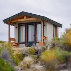 Negocio Isla Leones Camps