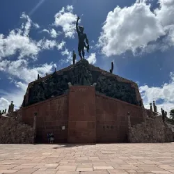 Negocio • Katanuna • Hosteria