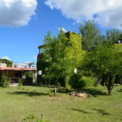 La Brújula Hostel Y Club Social