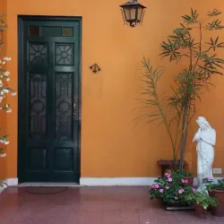 Negocio La Casa Naranja