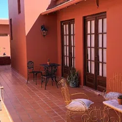 Negocio La Escondida-Casa De Huéspedes