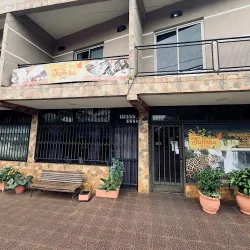 Negocio La Familia Hotel