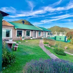 Negocio La Loma Cabañas & Suites