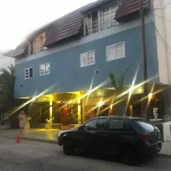 Negocio La Roca Hotel