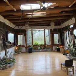 Negocio Las Tierras De Avalon